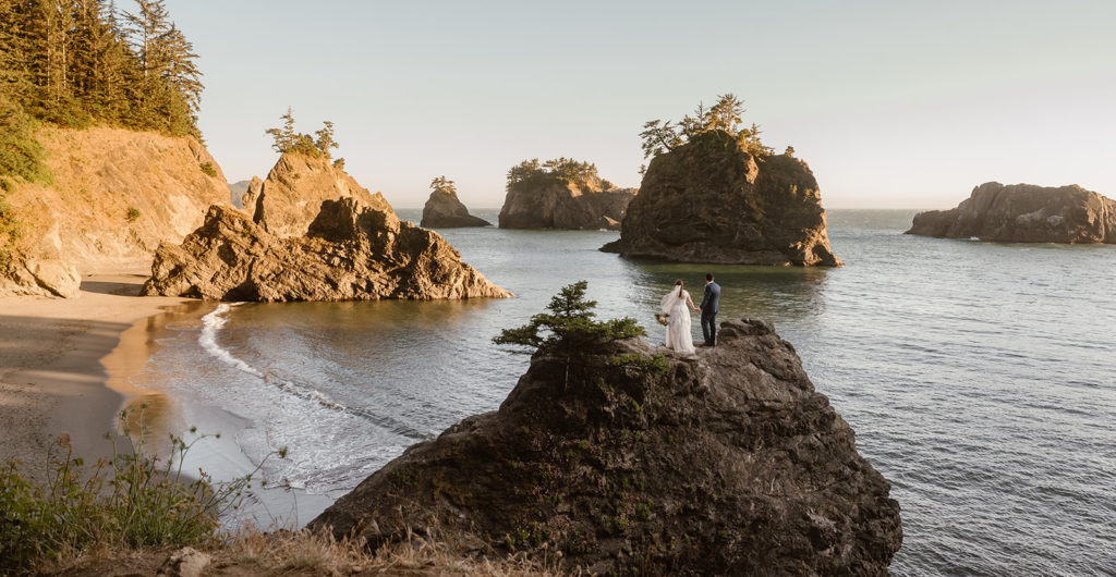 What You Need to Know Before Planning An Elopement or Micro Wedding on the Oregon Coast (with 2024 updates!)